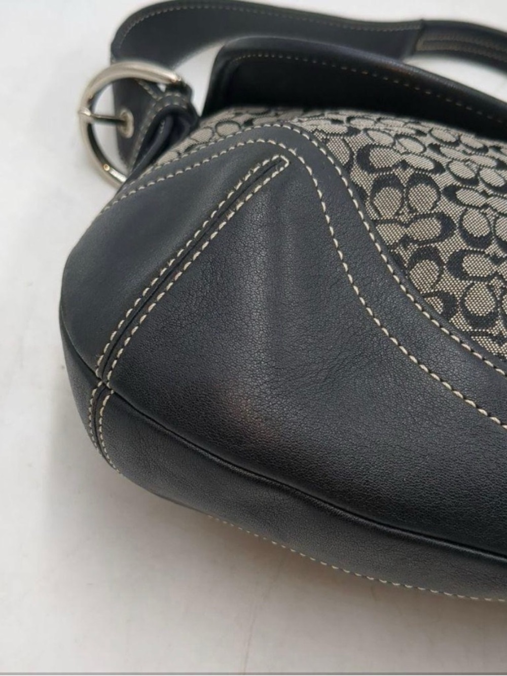 Coach Vintage Soho Black Signature Canvas Shoulder Bag with Silver Hardware - Picture 7 of 9